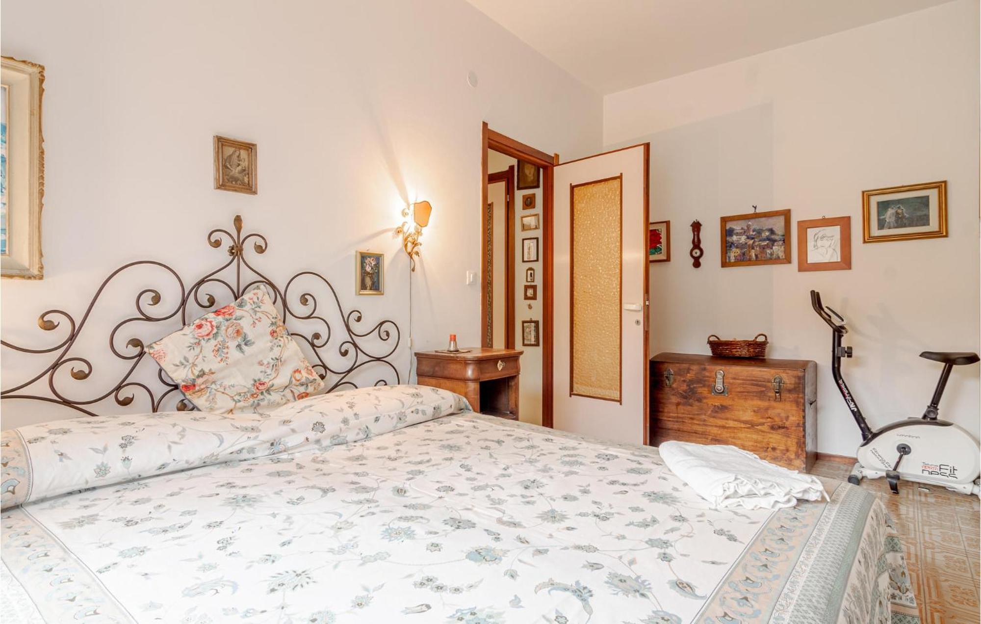 1 Bedroom Lovely Apartment In Rapallo Exterior foto